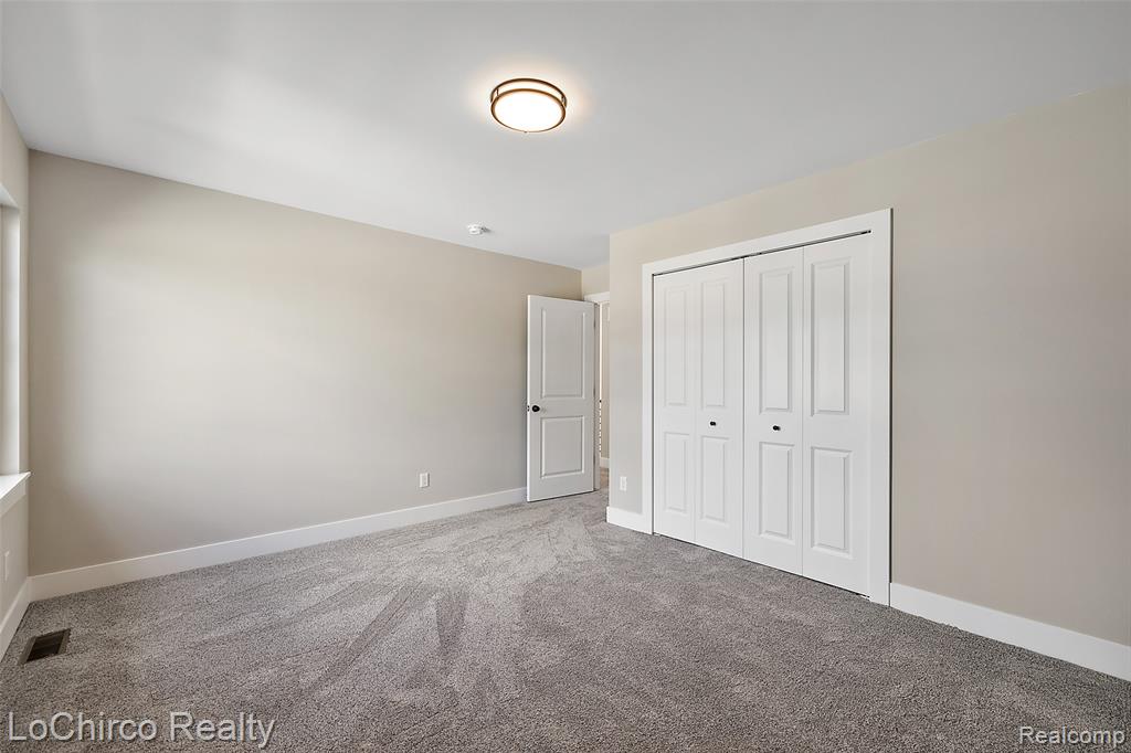 main property photo 74