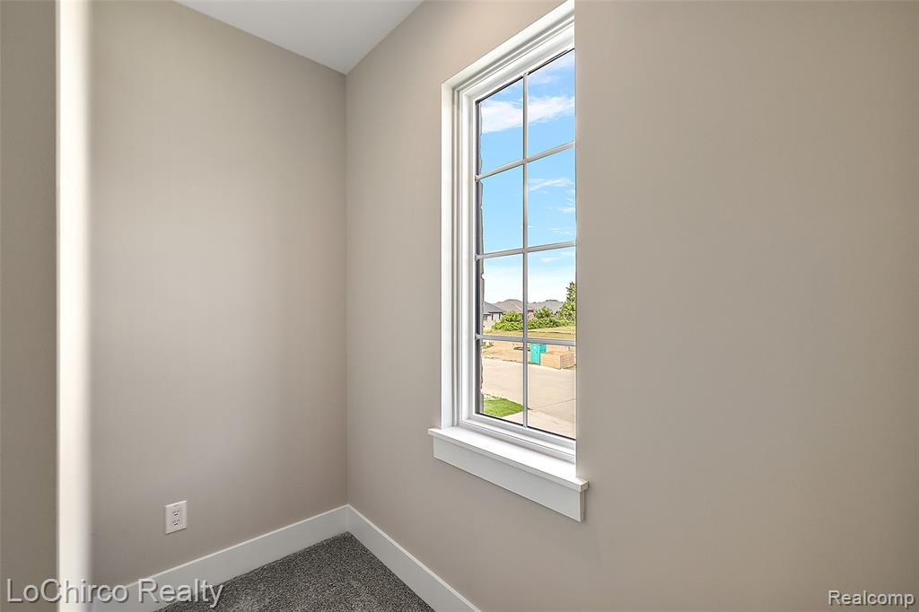 main property photo 81
