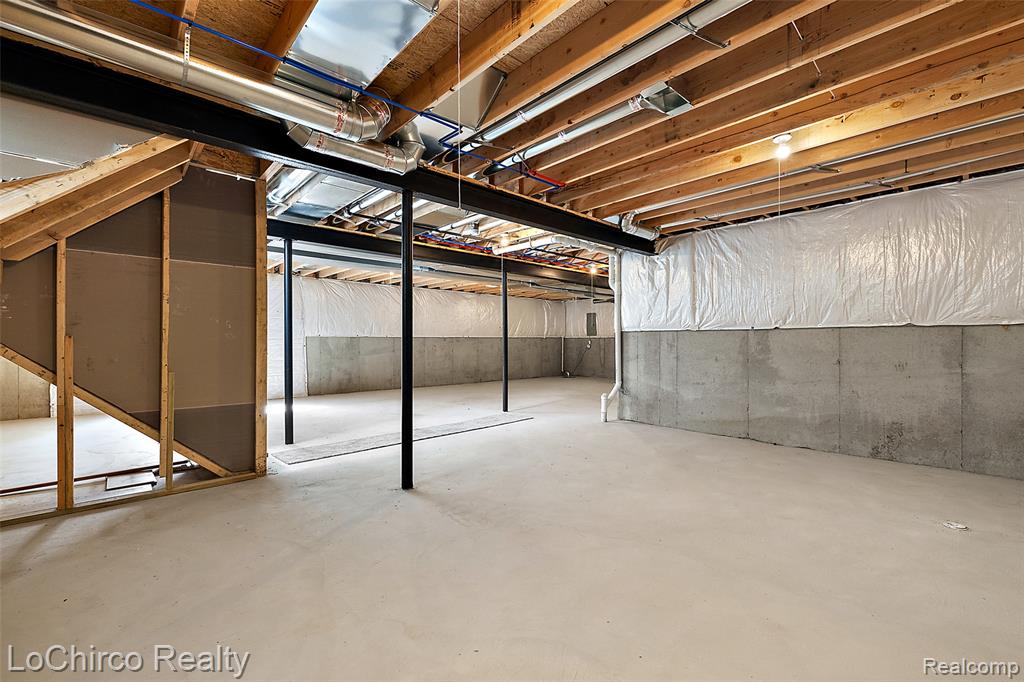 main property photo 86