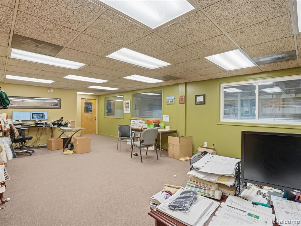 main property photo 45