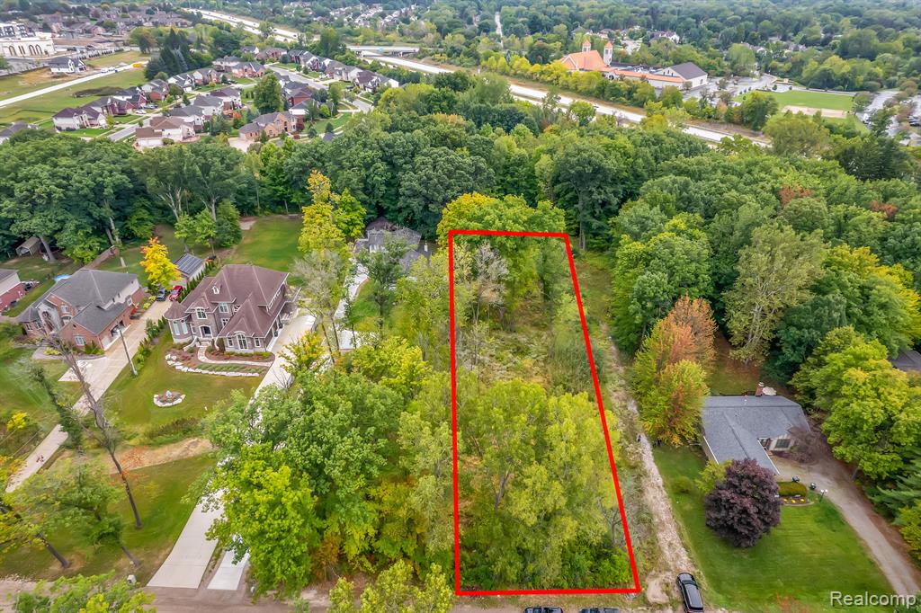 main property photo 14