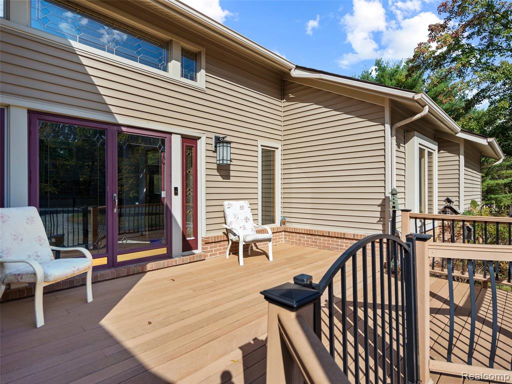 main property photo 67