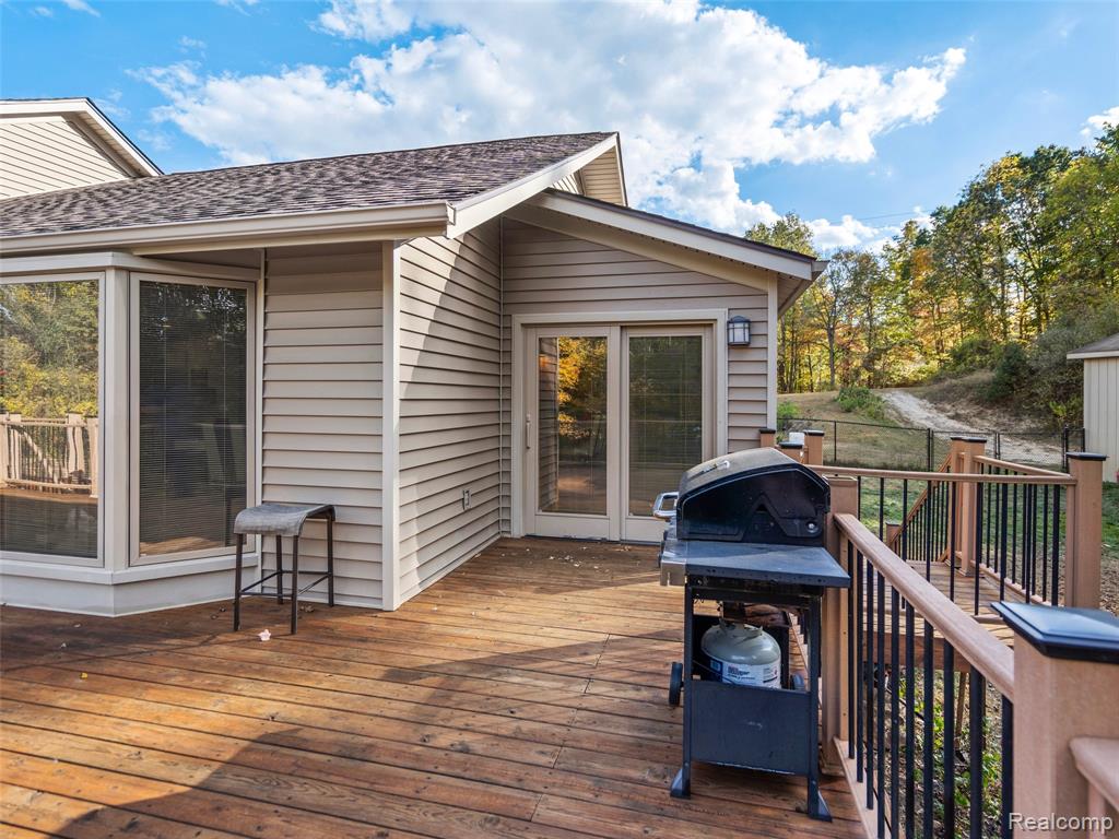 main property photo 68