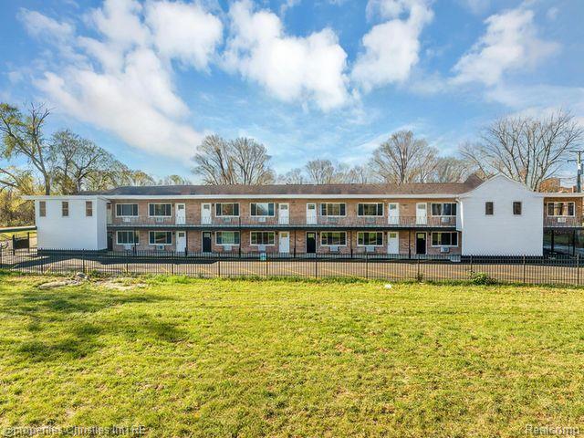 main property photo 30