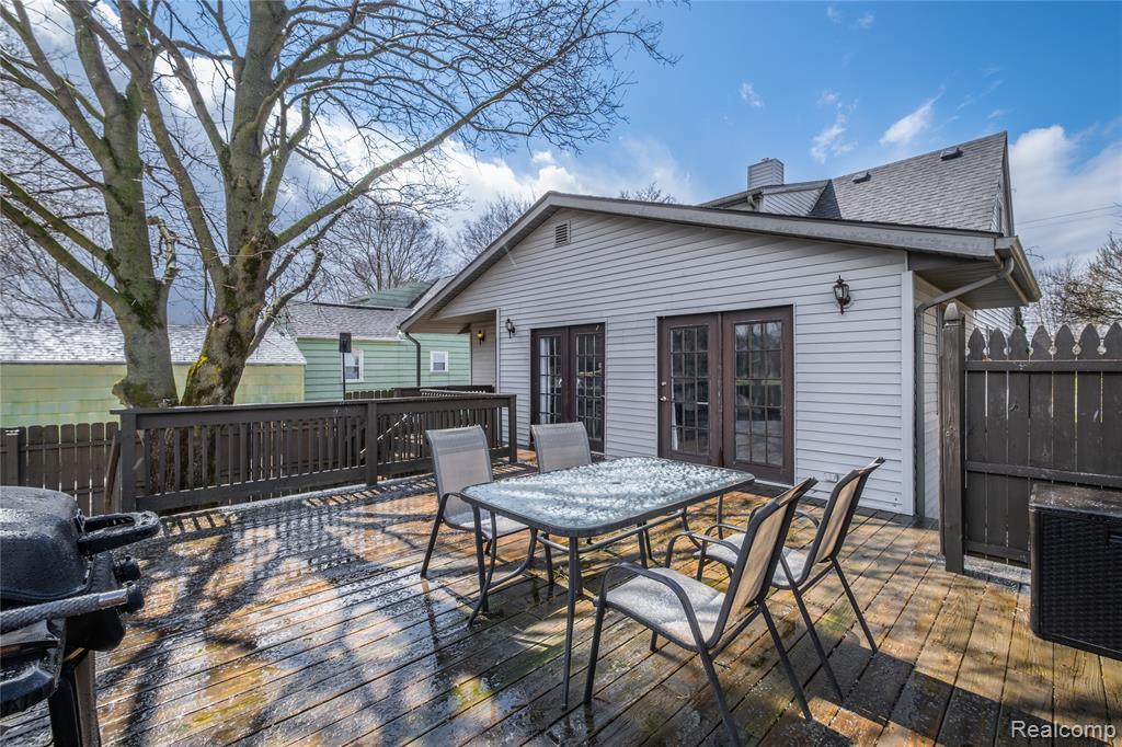 main property photo 22