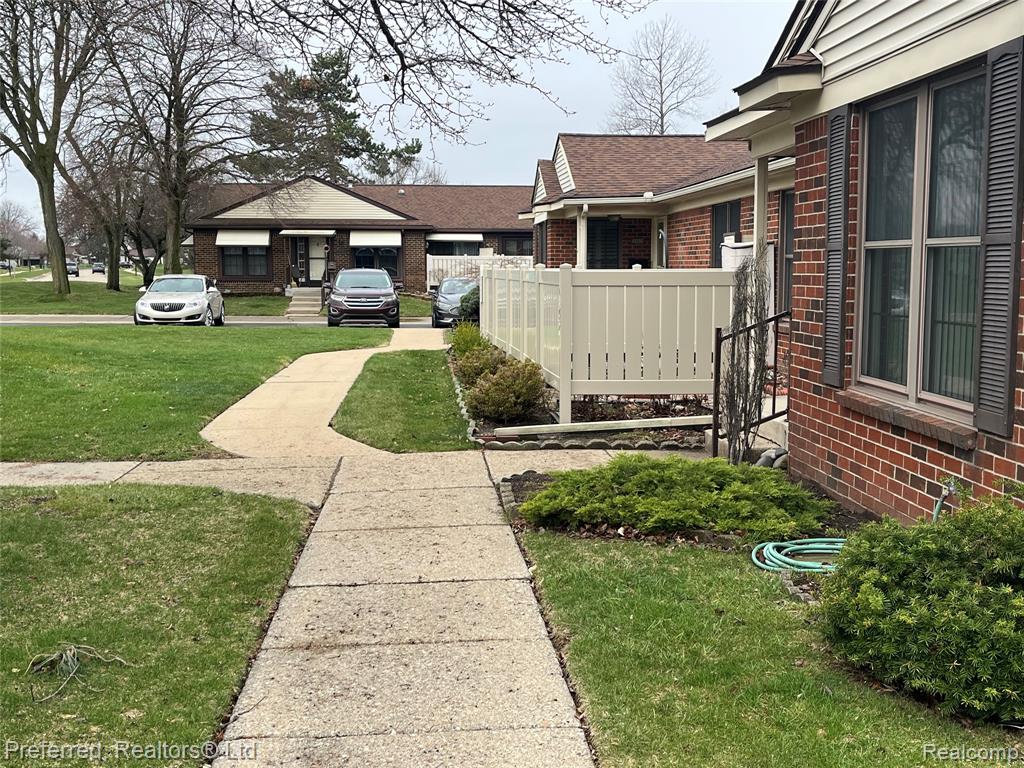 main property photo 17