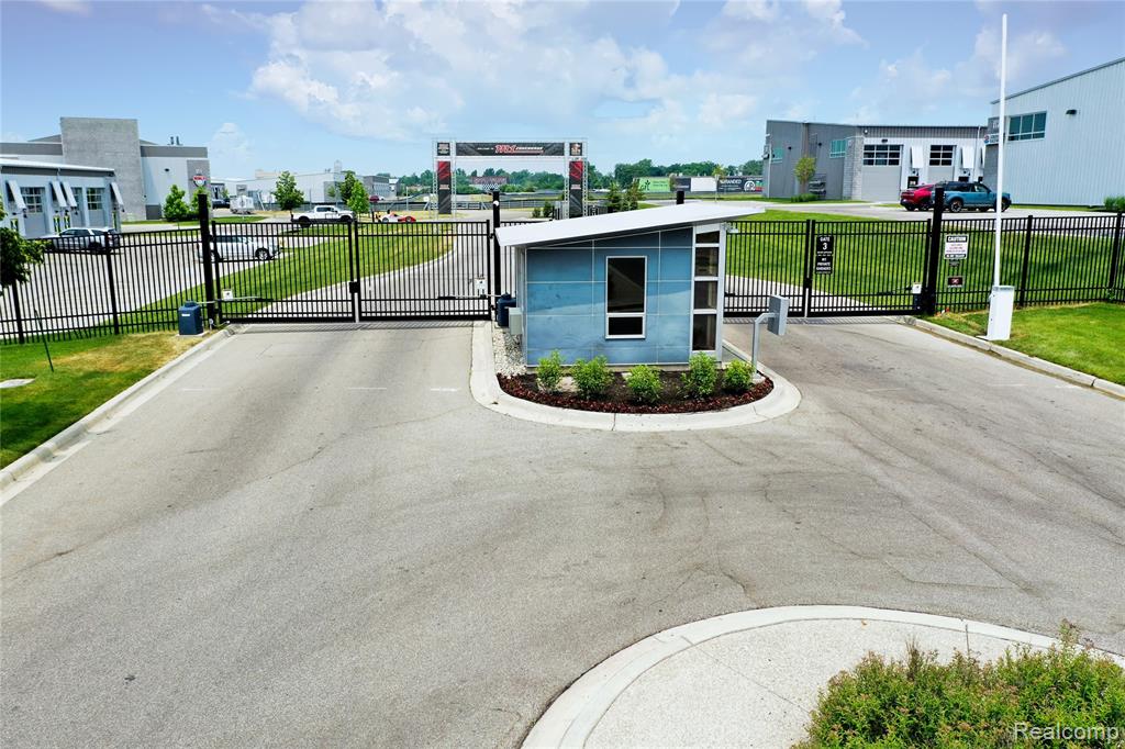 main property photo 34