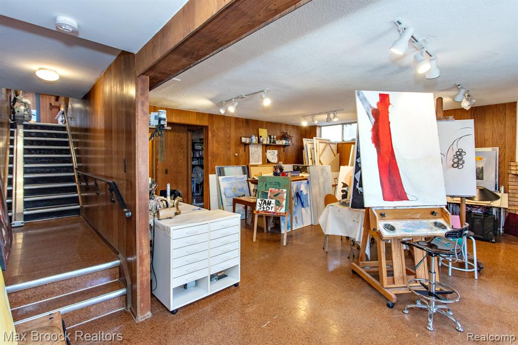 main property photo 59