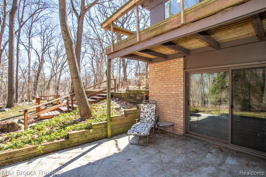 main property photo 64