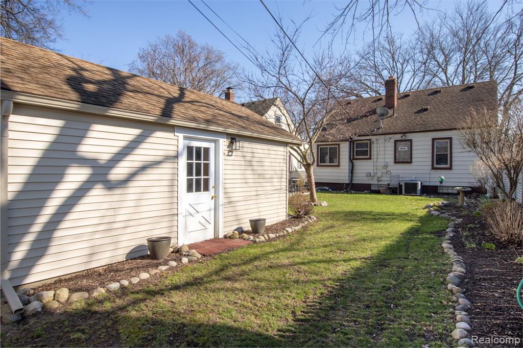 main property photo 26