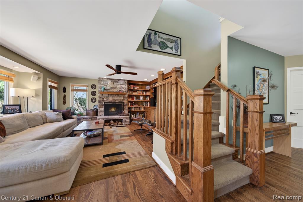 main property photo 19