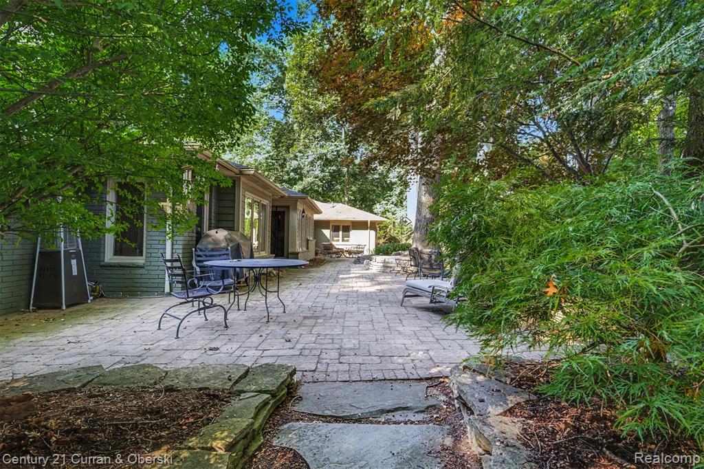 main property photo 59