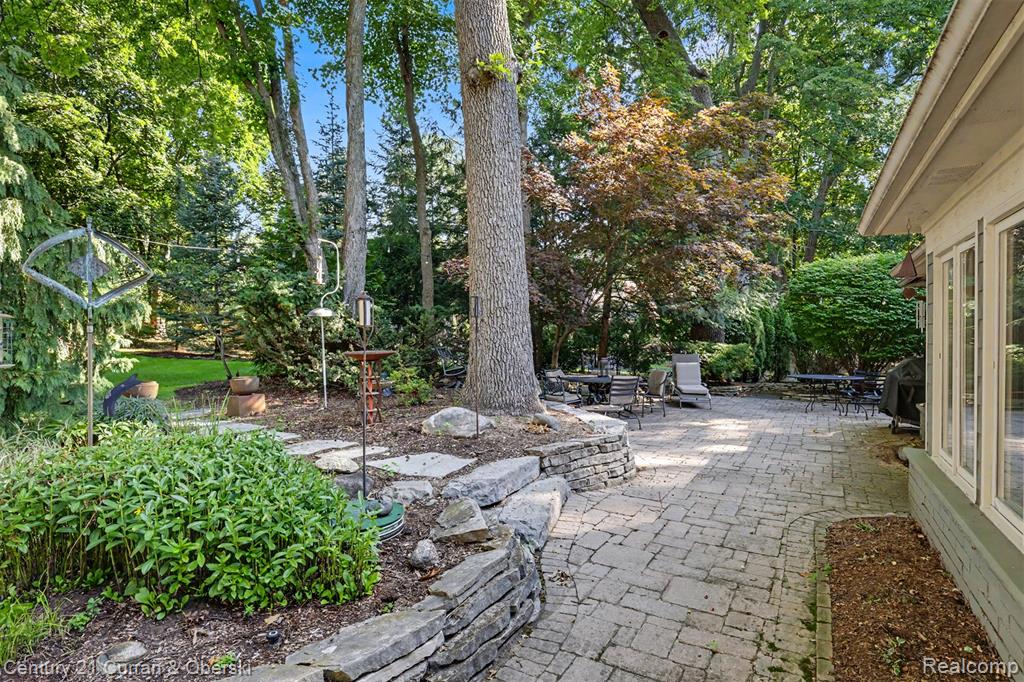 main property photo 65