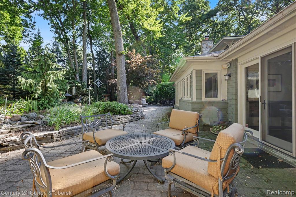 main property photo 67