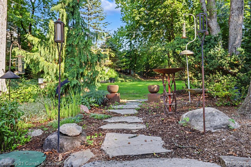 main property photo 73