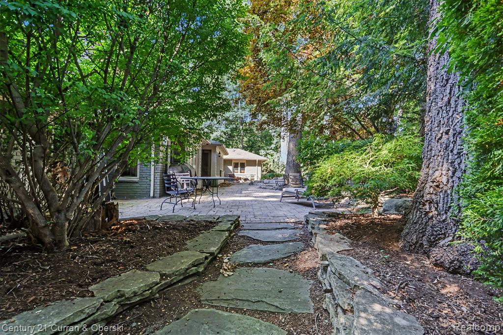 main property photo 76
