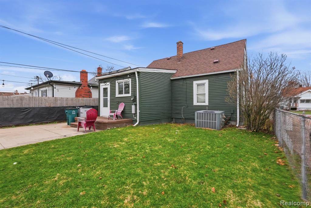 main property photo 26