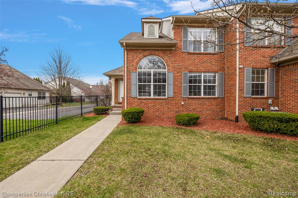 main property photo 51