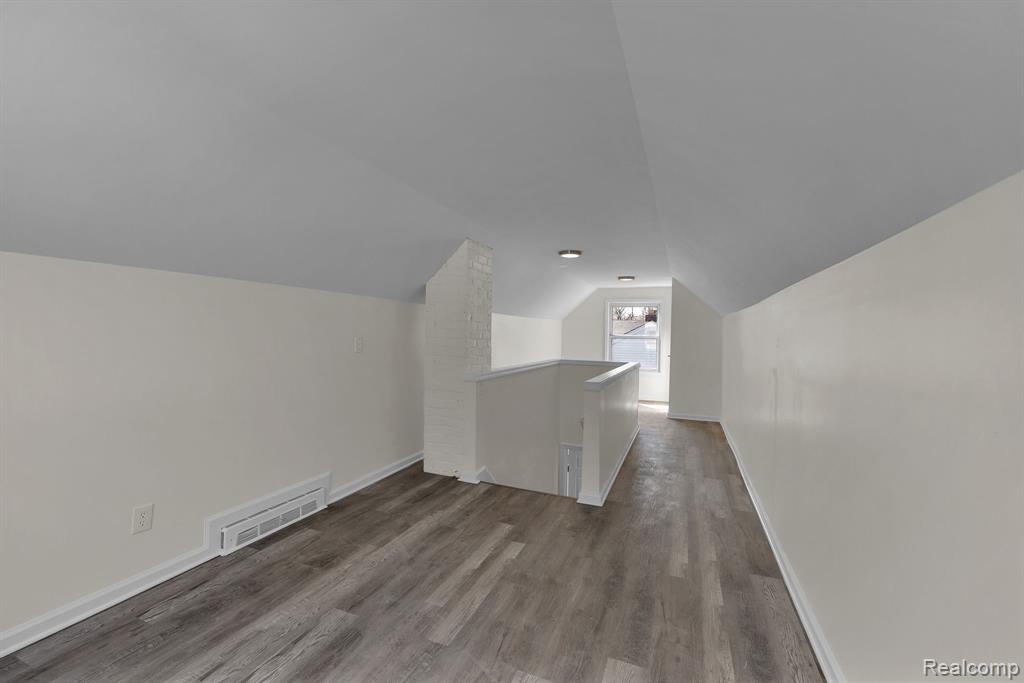 property viewer photo 21
