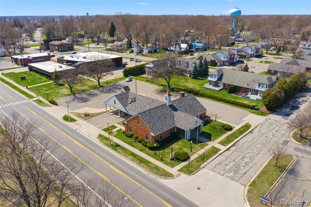 main property photo 43