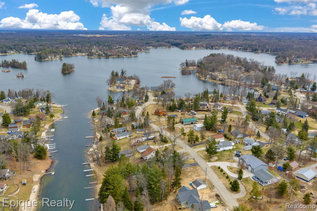 main property photo 74