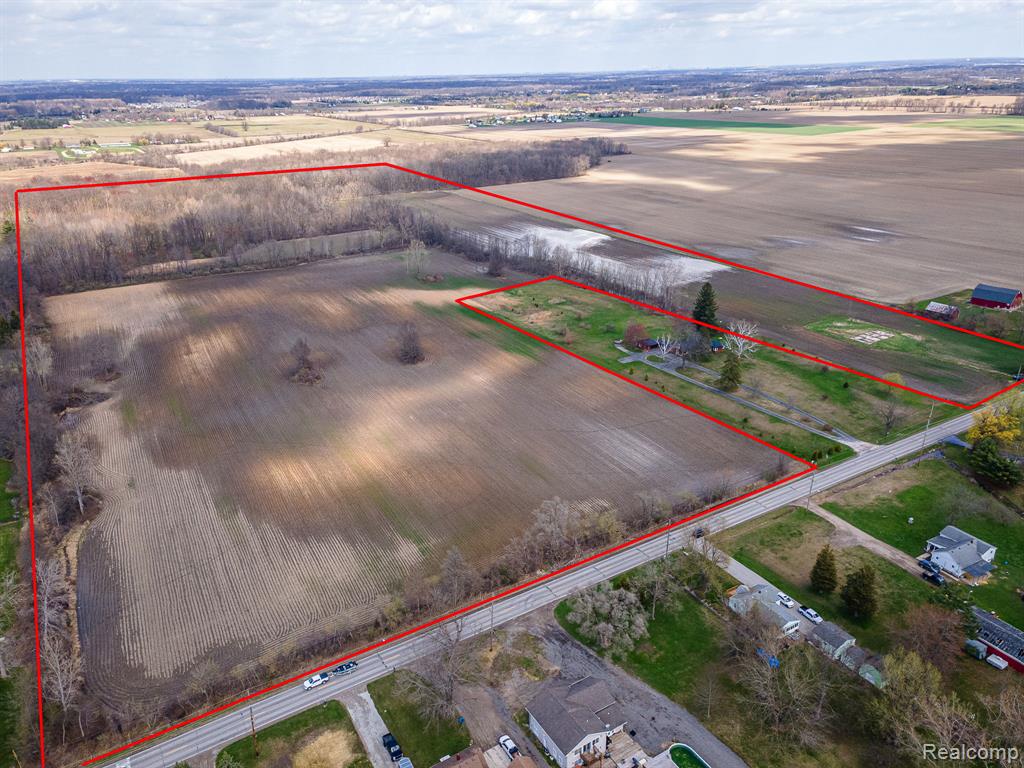 main property photo 5