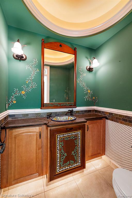 main property photo 14