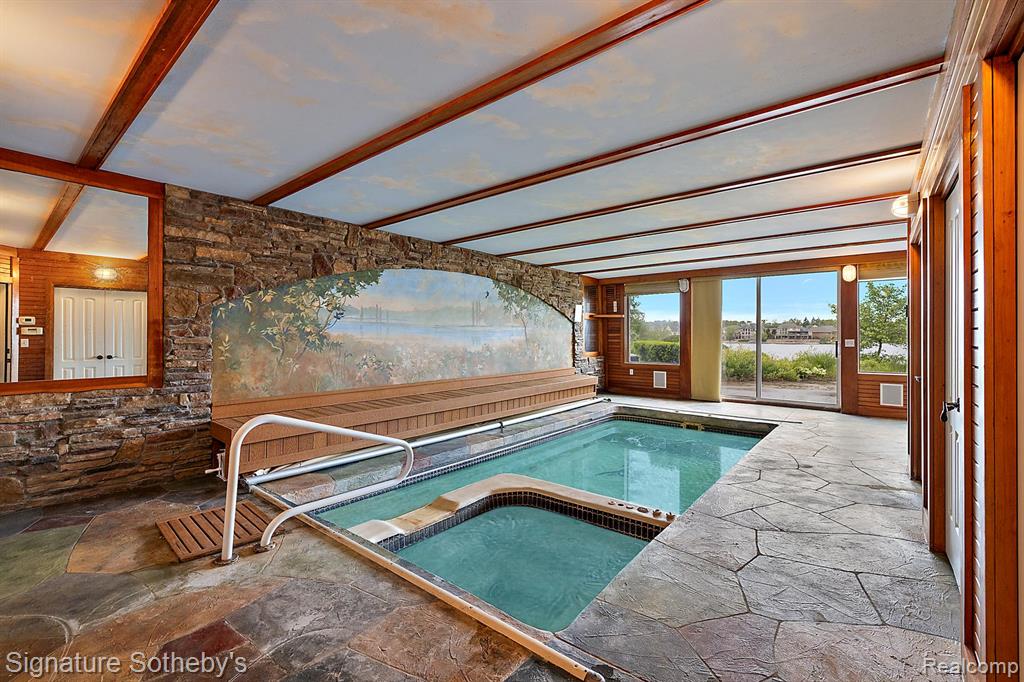 main property photo 47