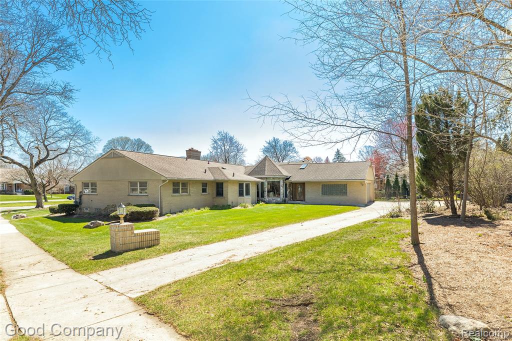 main property photo 49