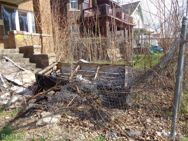 main property photo 11