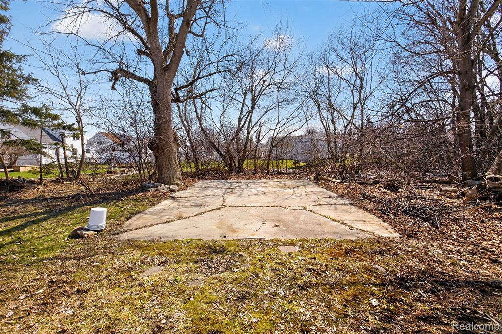 main property photo 31