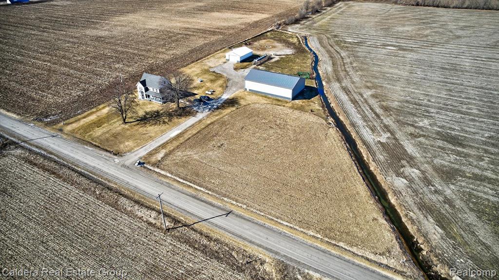 main property photo 49