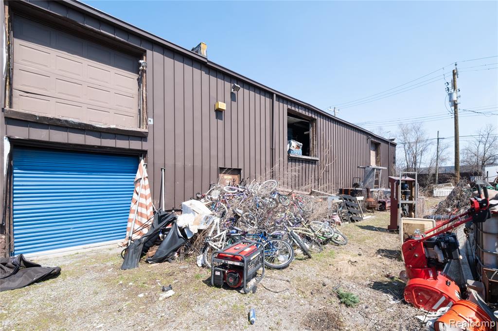 main property photo 19