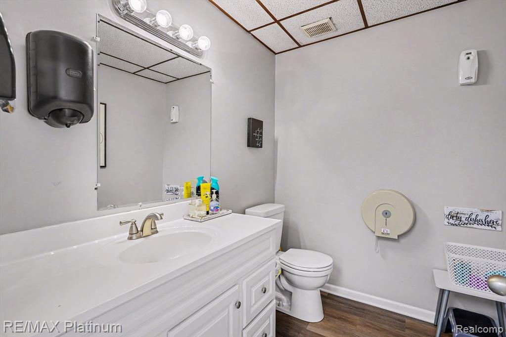 main property photo 31
