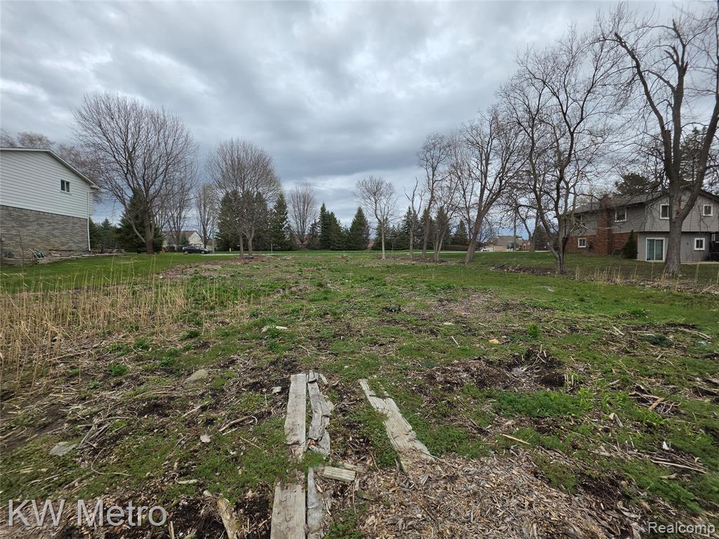 main property photo 6