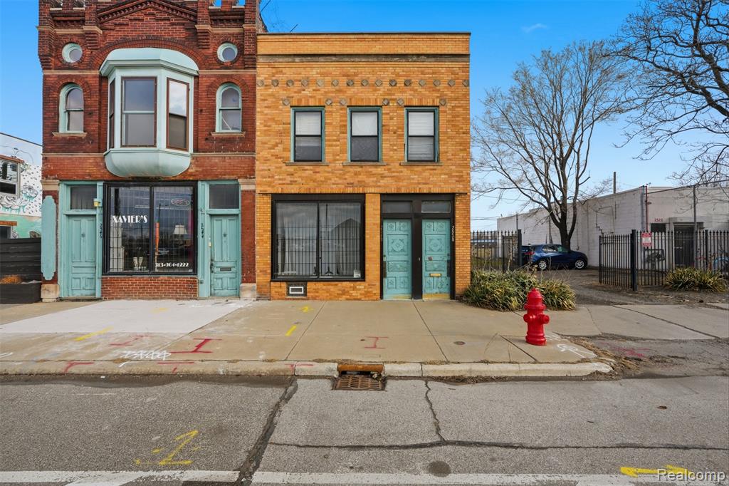 main property photo 2