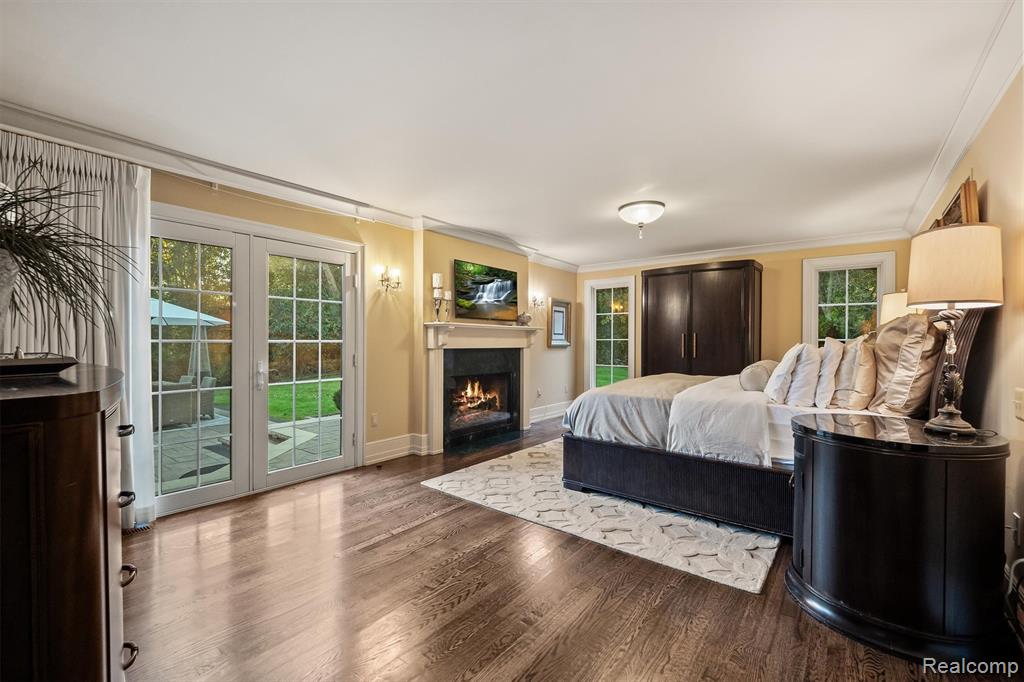 main property photo 12