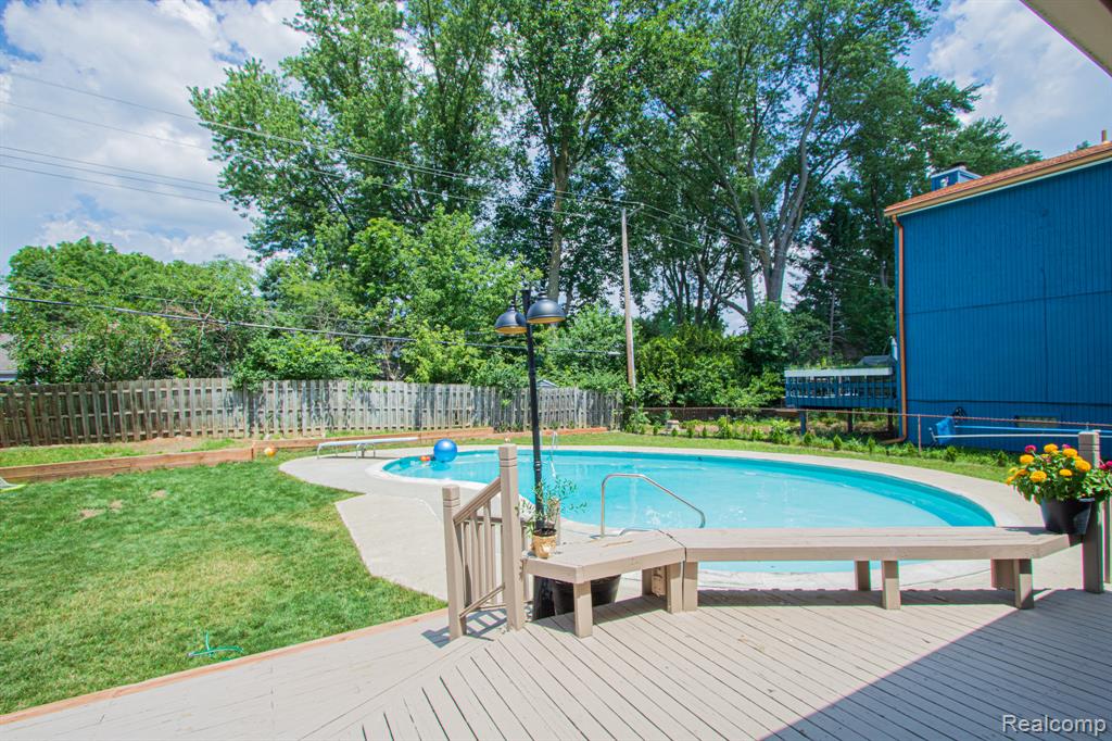 main property photo 56