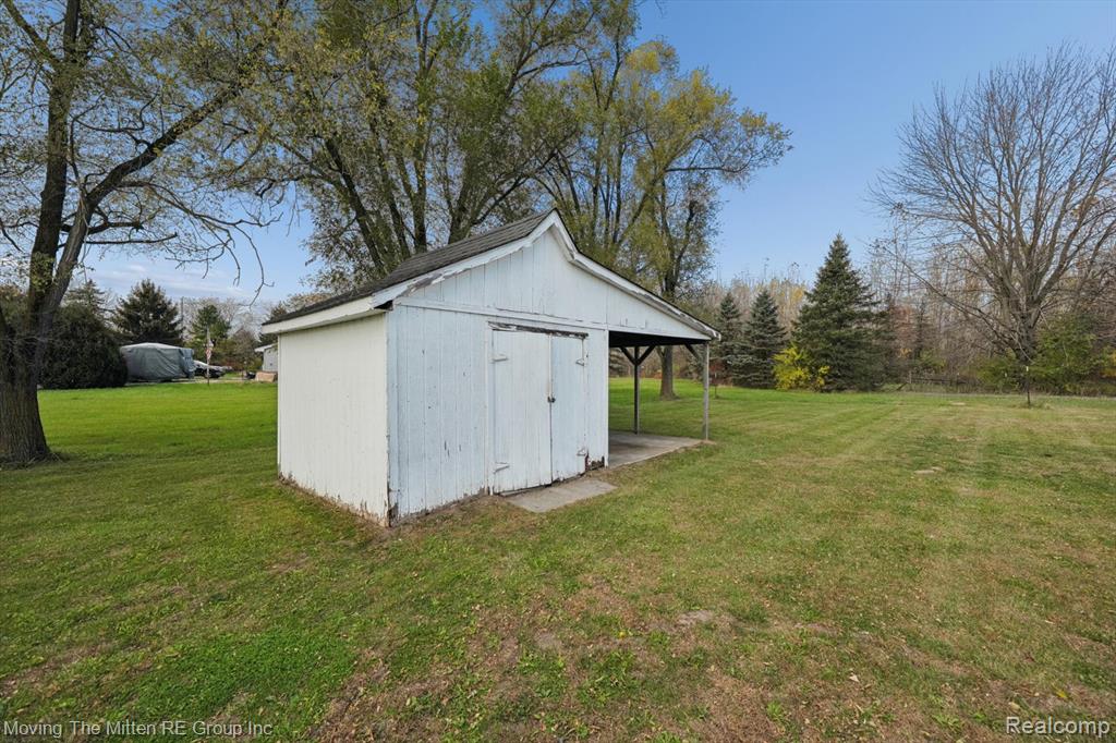 main property photo 34