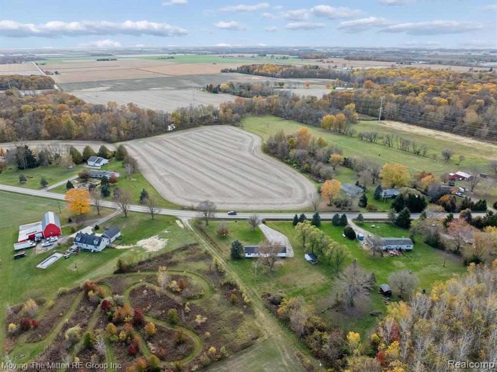 main property photo 44