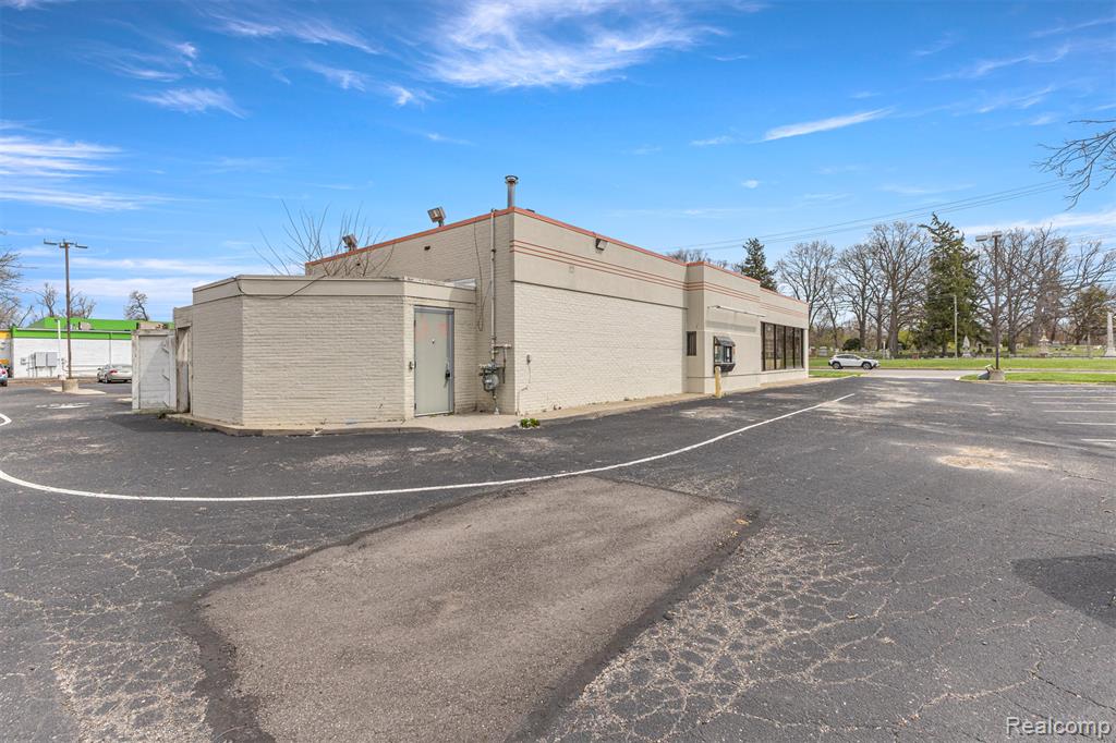 main property photo 44