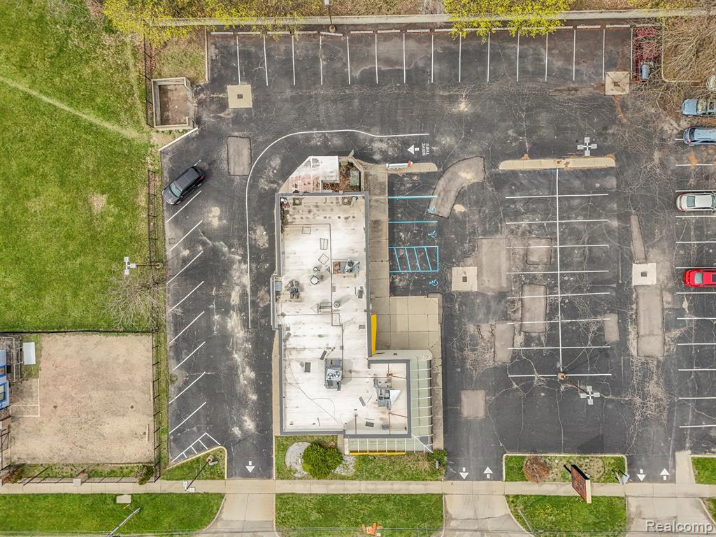main property photo 50
