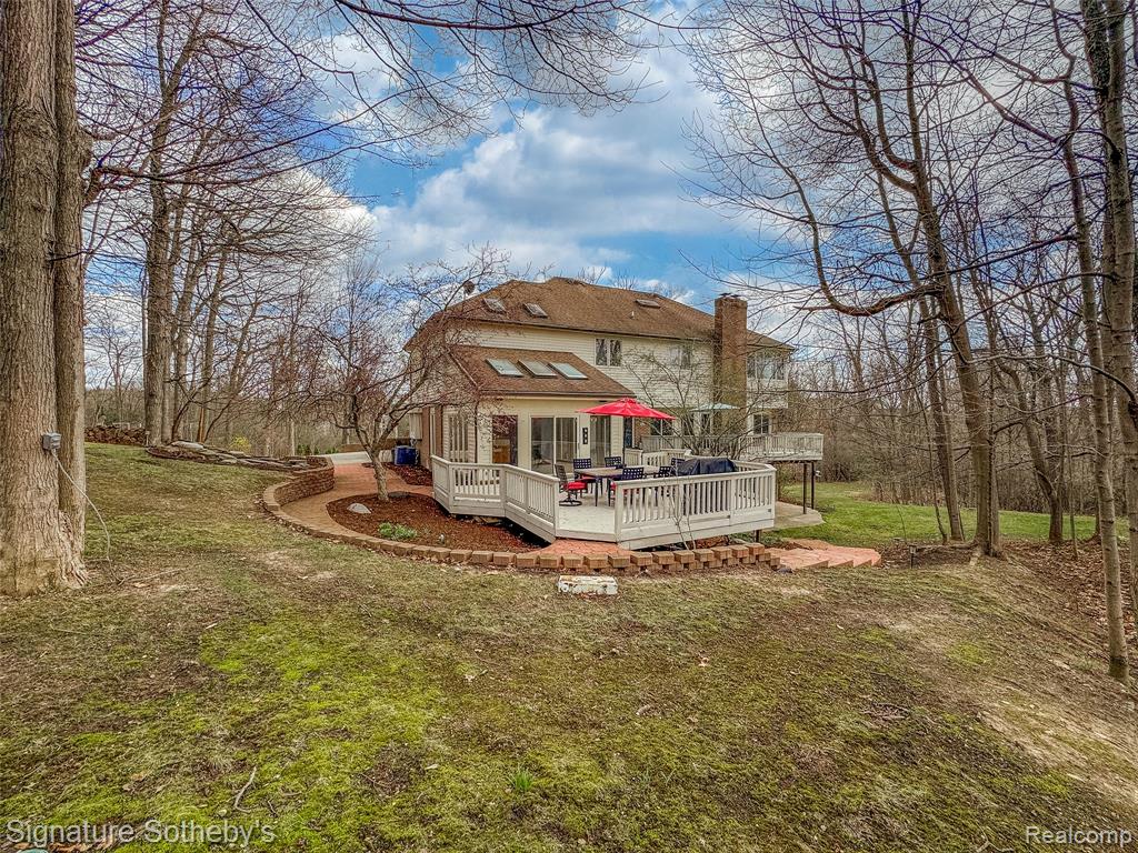 main property photo 49