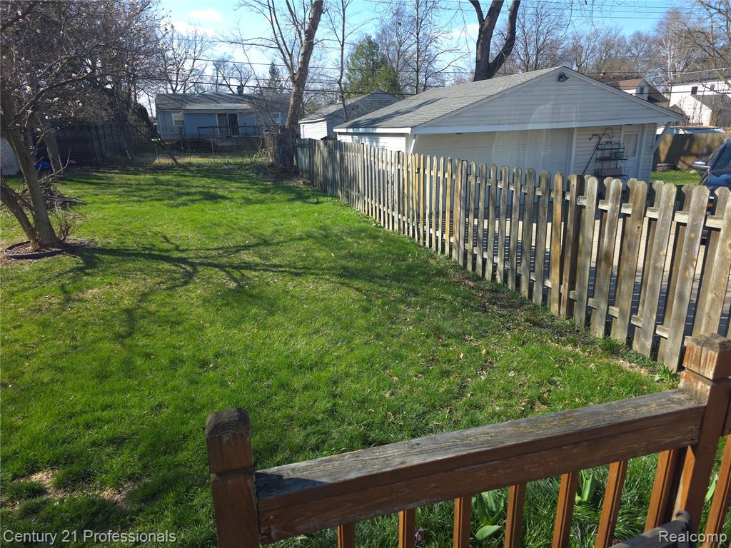 main property photo 3