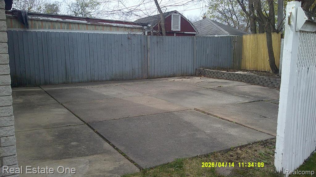 main property photo 4