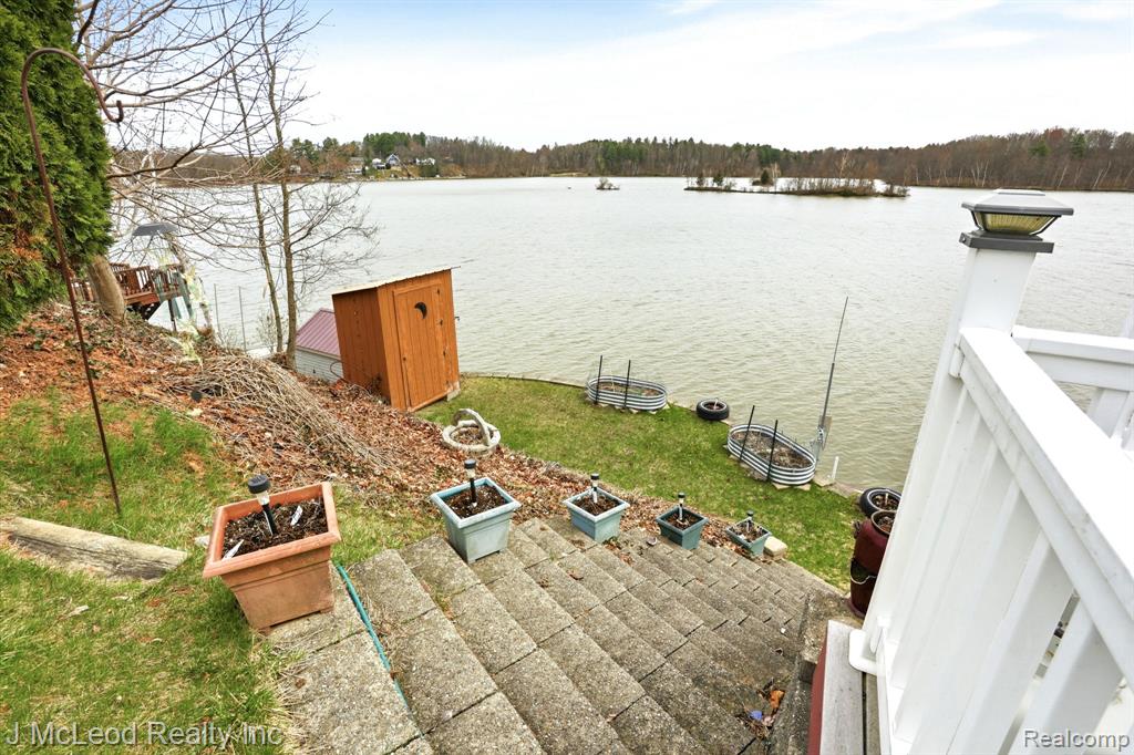 main property photo 50