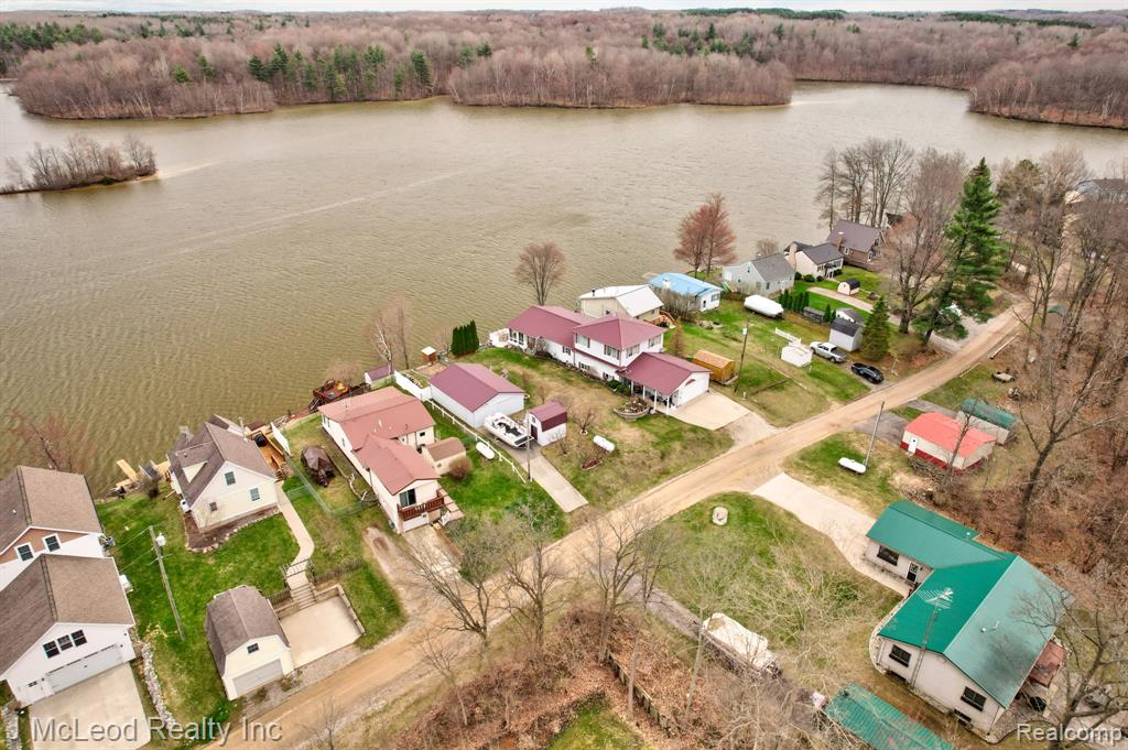 main property photo 68
