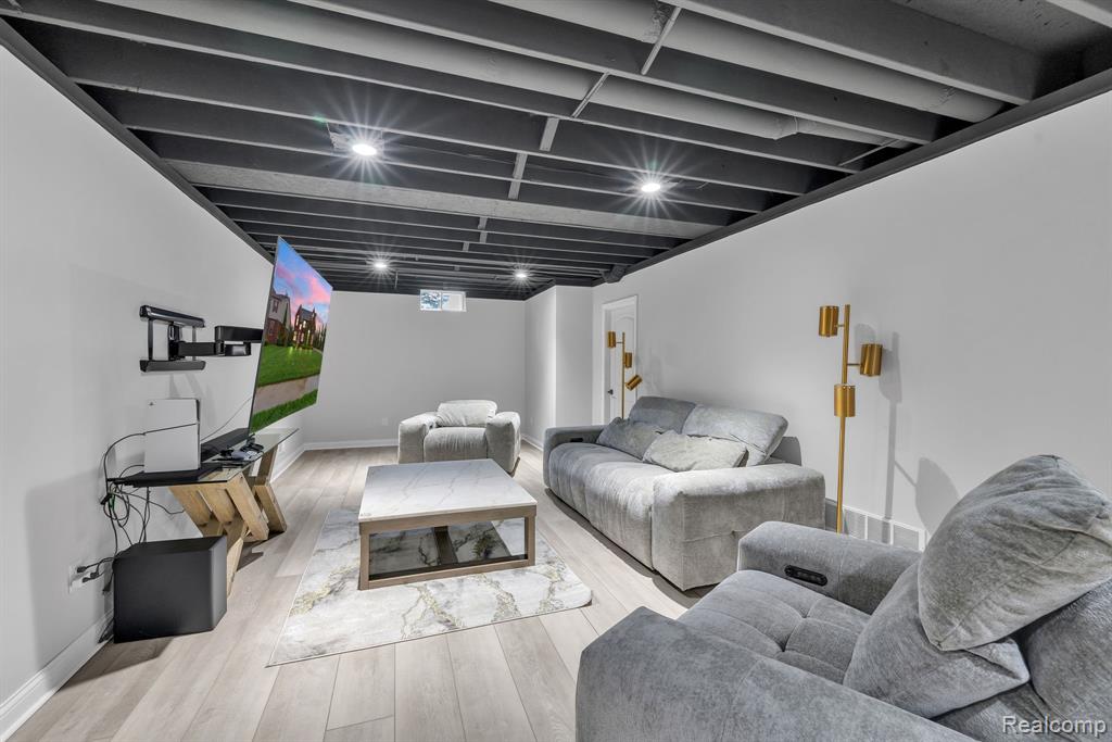 main property photo 52