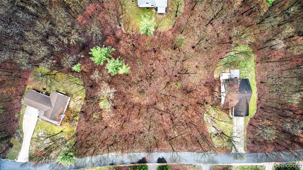 main property photo 11