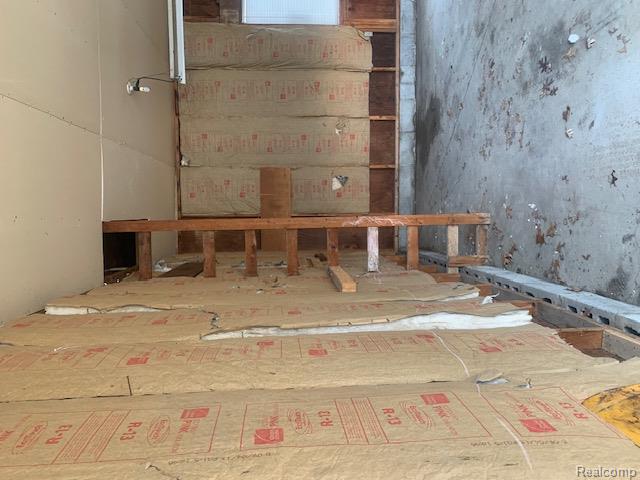 main property photo 50